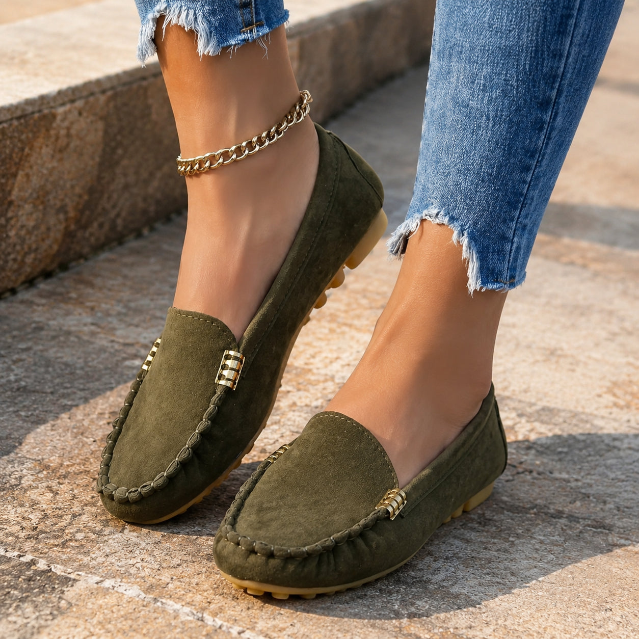 Atelier Rivelle | Mocassins Femme Cuir Souple Bout Rond Détails Métalliques Chic